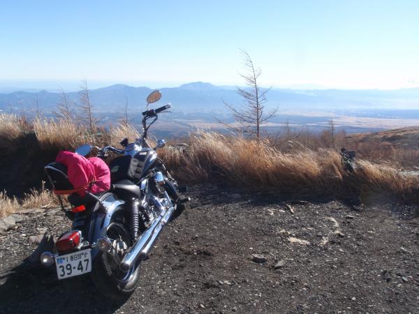 須走口五合目駐車場。バイクで来ました。